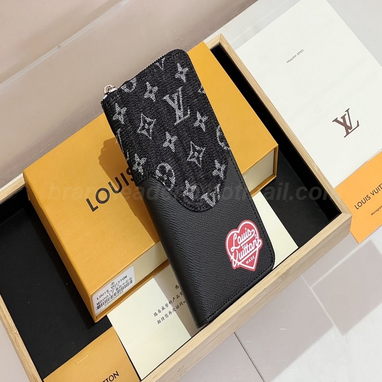 LV Wallets 116